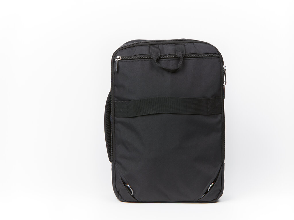 Mochila negra Brand
